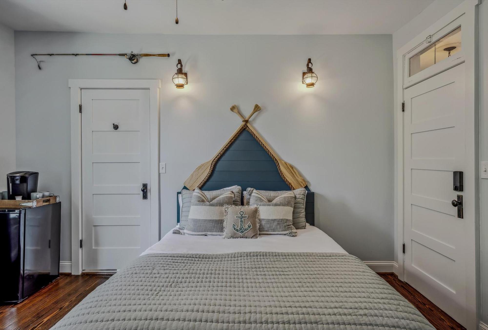The Grand Castalian Inn Bed And Breakfast Беркли-Спрингс Экстерьер фото